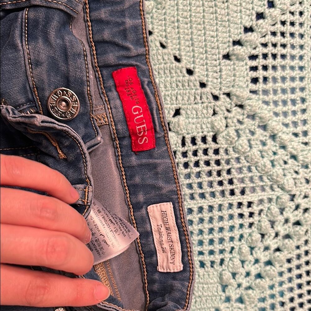 Guess Blue Skinny Jeans with Distressed Details - size 27 - Picture 3 of 5